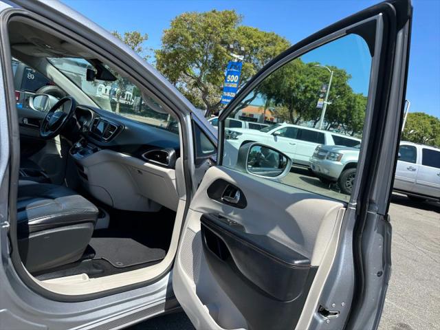 2020 Chrysler Pacifica Touring L