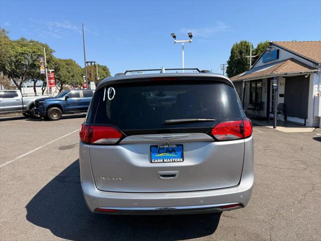 2020 Chrysler Pacifica Touring L
