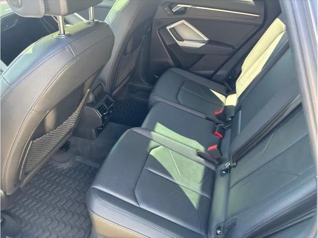 2021 Audi Q3 Premium 40 TFSI quattro Tiptronic