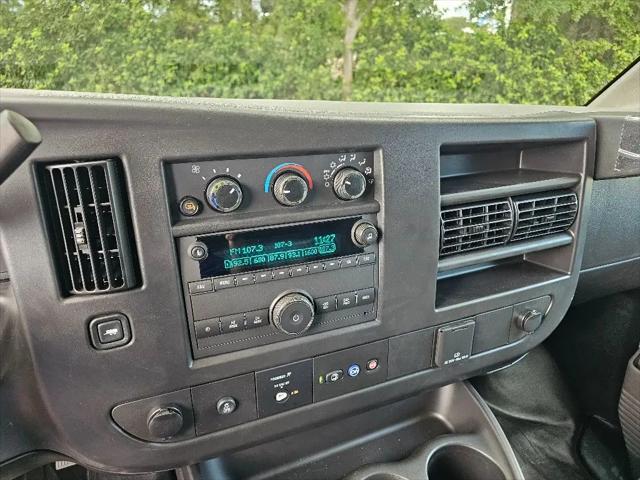 2025 GMC Savana Cargo RWD 2500 Extended Wheelbase Work Van