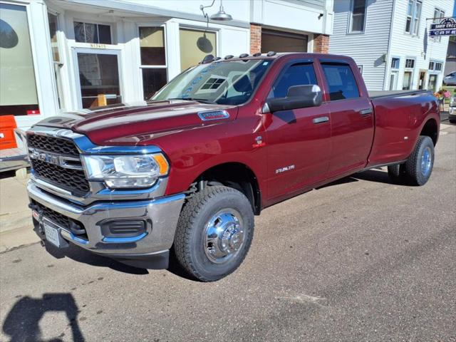2020 RAM 3500 Tradesman Crew Cab 4x4 8 Box