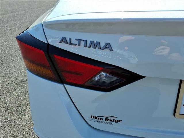 2025 Nissan Altima SR AWD