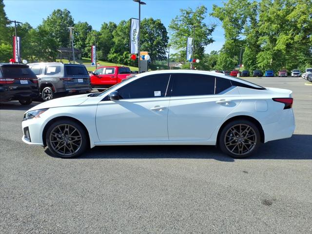 2025 Nissan Altima SR AWD