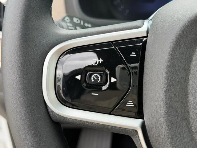 2026 Volvo XC90 Plus, B6 AWD Gas (mild hybrid), Gasoline, Bright, 7 Seats