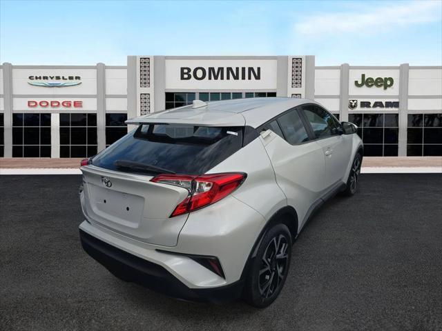 2021 Toyota C-HR XLE 2021 Toyota C-HR XLE