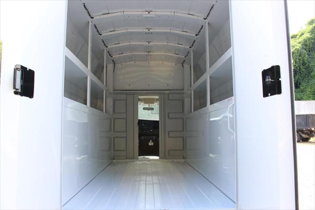 2025 Chevrolet Express Cutaway Work Van