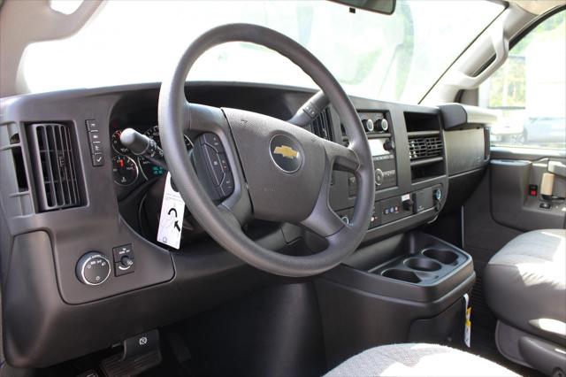2025 Chevrolet Express Cutaway Work Van