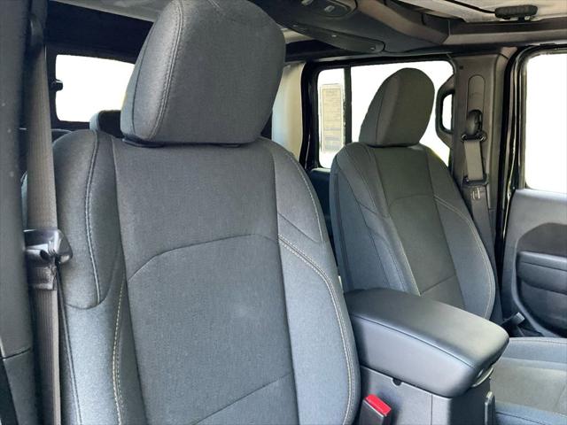 2025 Jeep Gladiator Sport S