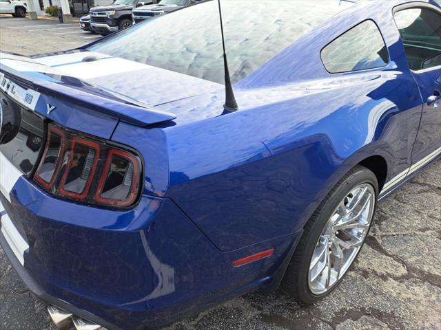 2013 Ford 500 Unknown