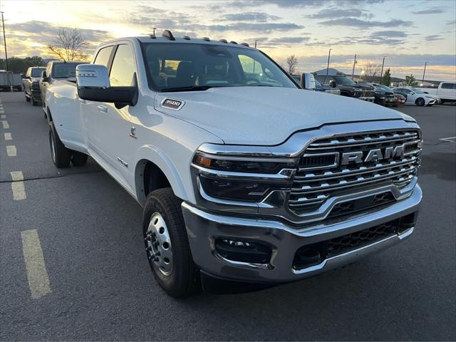 2026 RAM Ram 3500 RAM 3500 LIMITED LONGHORN CREW CAB 4X4 8 BOX 2026 RAM Ram 3500 RAM 3500 LIMITED LONGHORN CREW CAB 4X4 8 BOX