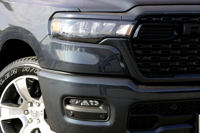 2025 RAM Ram 1500 RAM 1500 TRADESMAN CREW CAB 4X2 57 BOX