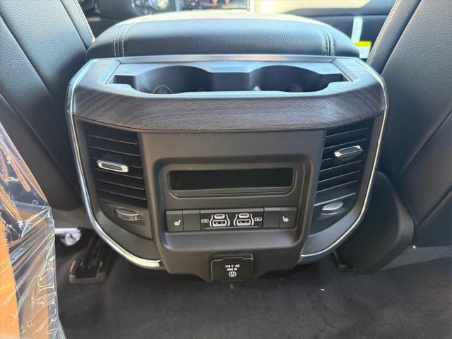 2026 Ram 1500 Laramie Crew Cab 4x4 5'7" Box