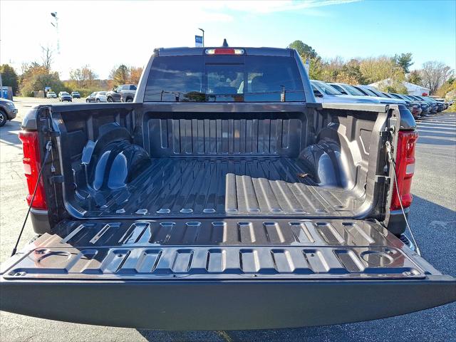 2026 Ram 1500 Big Horn Crew Cab 4x4 5'7" Box