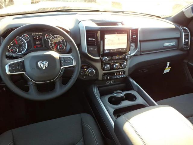 2026 Ram 1500 Big Horn Crew Cab 4x4 5'7" Box