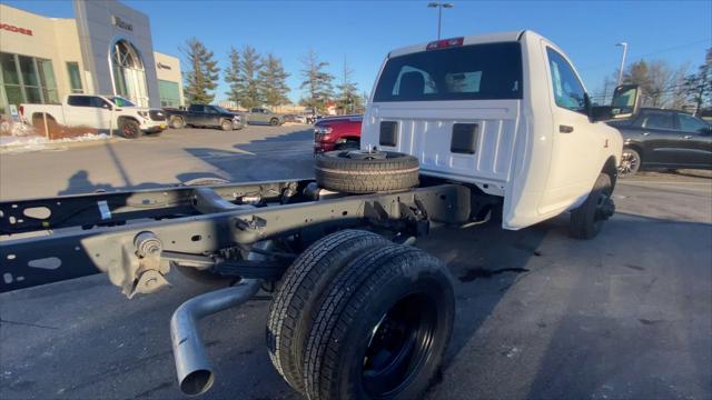2026 RAM Ram 3500 Chassis Cab RAM 3500 TRADESMAN CHASSIS REGULAR CAB 4X4 60 CA 2026 RAM Ram 3500 Chassis Cab RAM 3500 TRADESMAN CHASSIS REGULAR CAB 4X4 60 CA