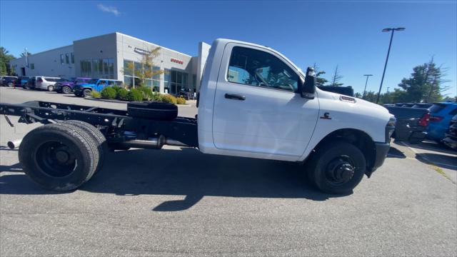 2026 RAM 3500 Chassis RAM 3500 TRADESMAN CHASSIS REGULAR CAB 4X4 60 CA