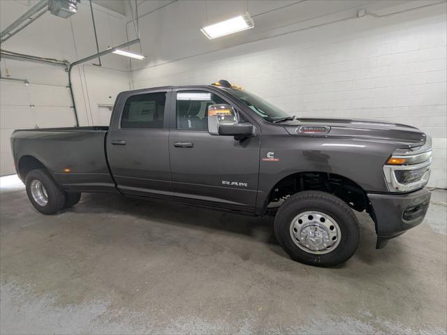 2026 RAM Ram 3500 RAM 3500 LARAMIE CREW CAB 4X4 8 BOX
