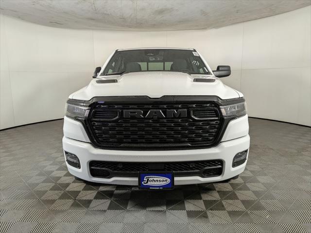 2026 RAM Ram 1500 RAM 1500 EXPRESS CREW CAB 4X4 57 BOX