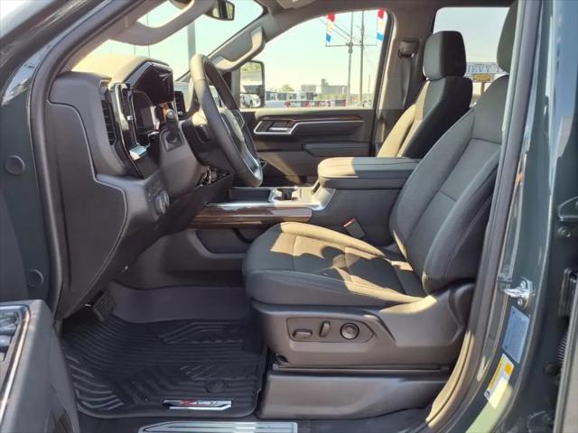 2025 Chevrolet Silverado 2500HD 4WD Crew Cab Long Bed LT