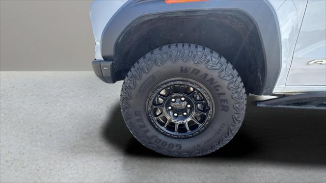 2024 GMC Canyon 4WD AT4X