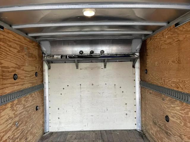 2009 Chevrolet Express Cutaway Work Van