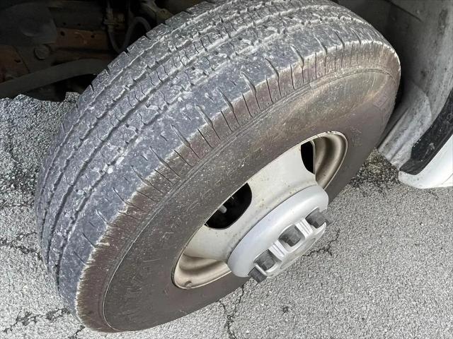 2009 Chevrolet Express Cutaway Work Van