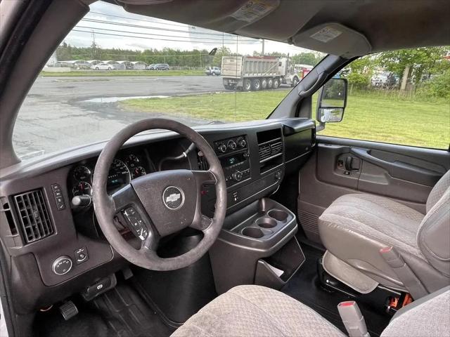 2009 Chevrolet Express Cutaway Work Van