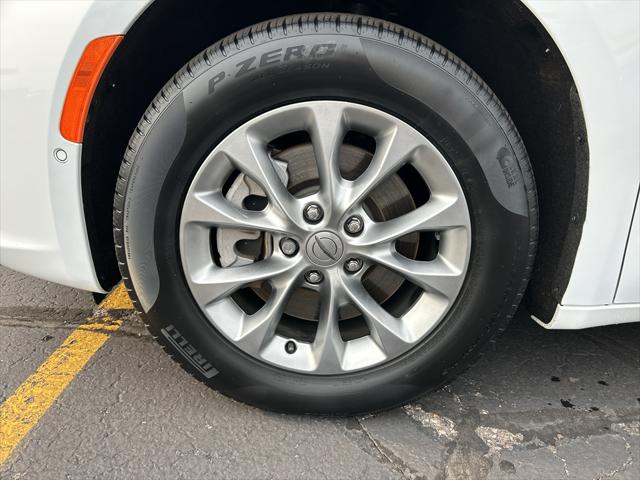 2024 Chrysler Pacifica Touring L AWD