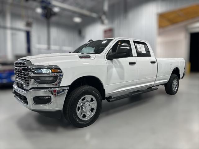 2025 RAM 2500 Tradesman Crew Cab 4x4 64 Box