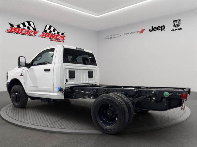 2026 RAM Ram 3500 Chassis Cab RAM 3500 TRADESMAN CHASSIS REGULAR CAB 4X4 60 CA