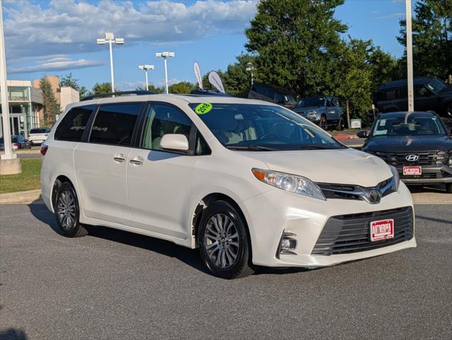 2018 Toyota Sienna XLE 8 Passenger