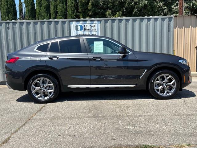 2025 BMW X4 xDrive30i