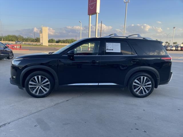 2022 Nissan Pathfinder Platinum 2WD 2022 Nissan Pathfinder Platinum 2WD
