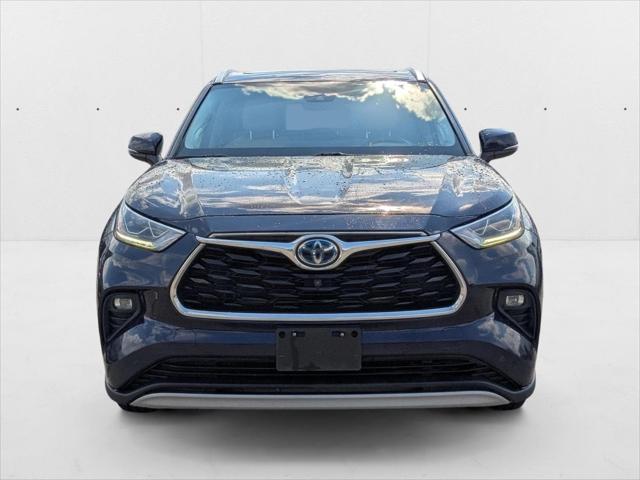 2021 Toyota Highlander Hybrid Platinum