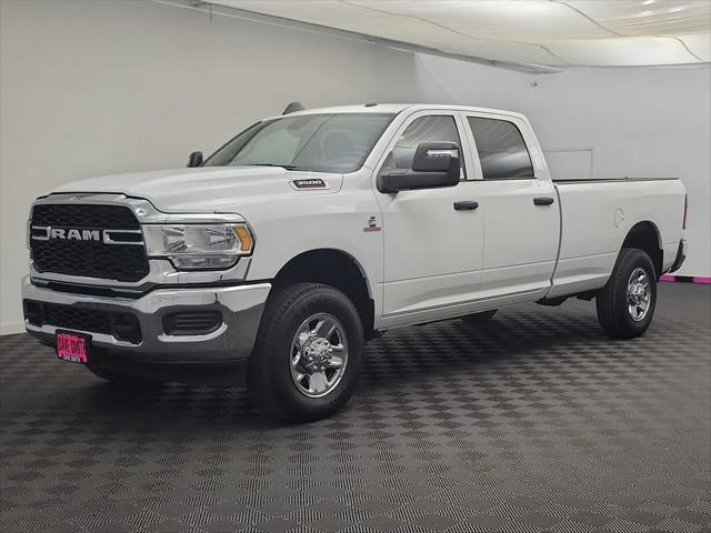 2024 RAM 3500 Tradesman Crew Cab 4x4 8 Box 2024 RAM 3500 Tradesman Crew Cab 4x4 8 Box