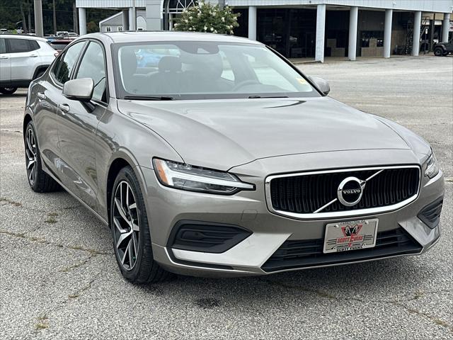 2020 Volvo S60 T5 Momentum
