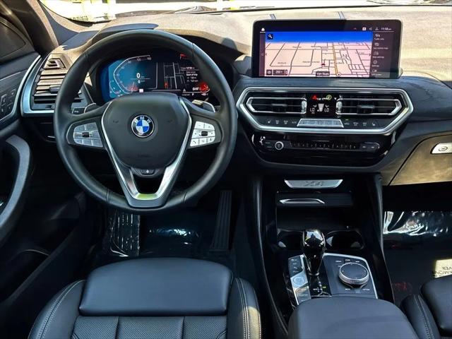 2025 BMW X4 xDrive30i