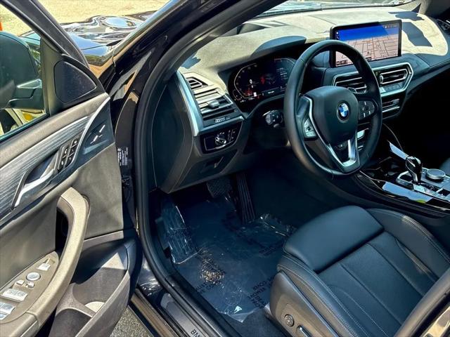 2025 BMW X4 xDrive30i