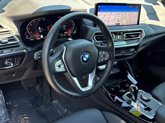 2025 BMW X4 xDrive30i