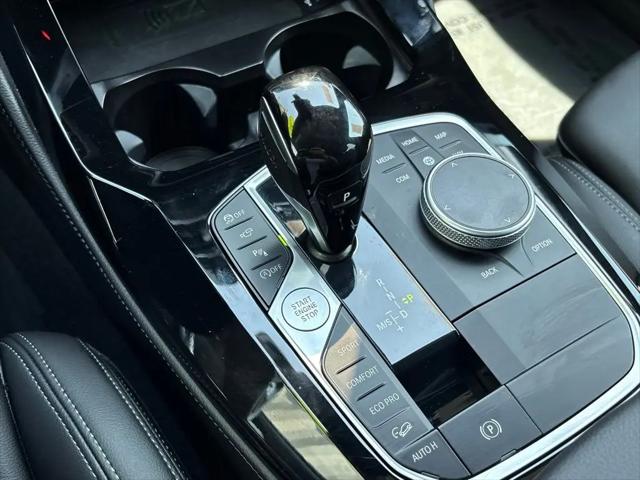 2025 BMW X4 xDrive30i