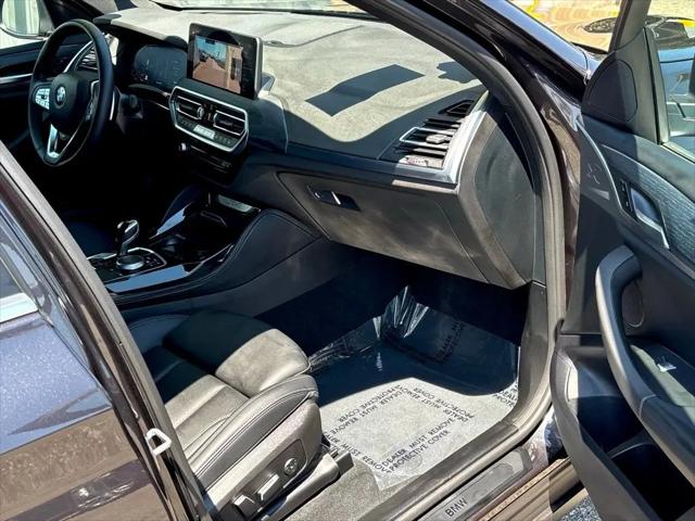2025 BMW X4 xDrive30i