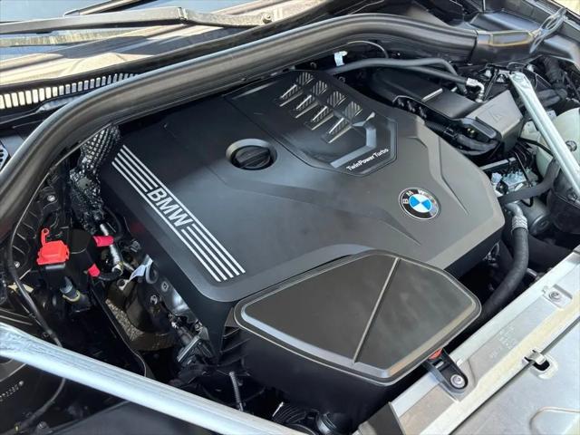 2025 BMW X4 xDrive30i
