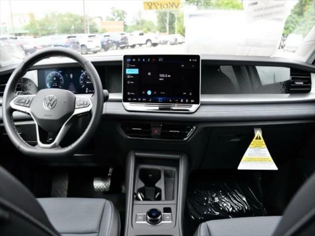 2025 Volkswagen Tiguan 2.0T SE