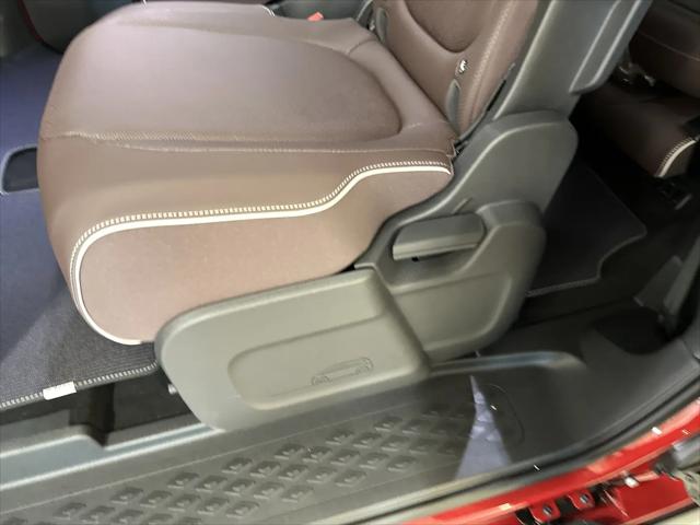 2025 Volkswagen ID. Buzz Pro S Plus with 4MOTION