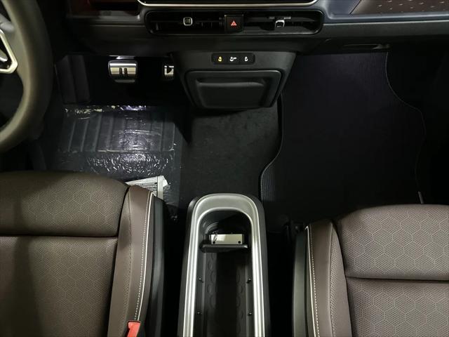 2025 Volkswagen ID. Buzz Pro S Plus with 4MOTION