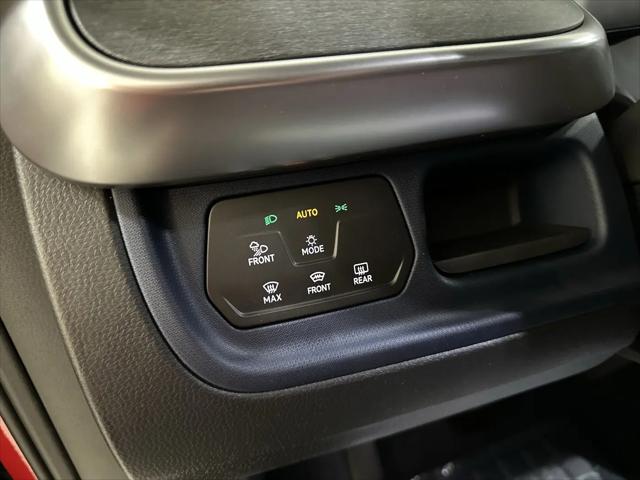 2025 Volkswagen ID. Buzz Pro S Plus with 4MOTION