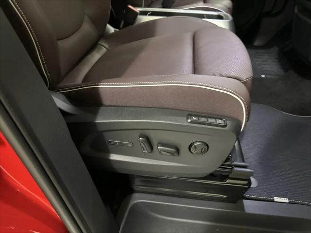 2025 Volkswagen ID. Buzz Pro S Plus with 4MOTION