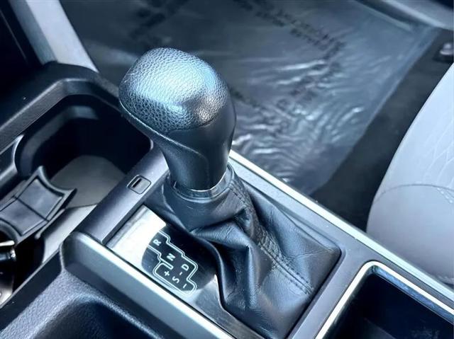 2017 Toyota Tacoma SR5 V6
