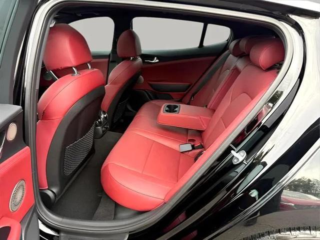 2023 Kia Stinger GT-Line