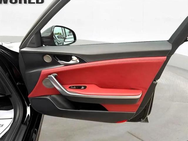 2023 Kia Stinger GT-Line